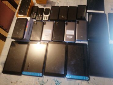 Tableti: Alcatel tablet 9032X (v1A38) - Ekran: 8 inča, rezolucija 800×1280 - — 9