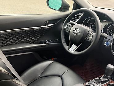 Toyota: Toyota Camry: 2019 г., 2.5 л, Вариатор, Гибрид, Седан — 12