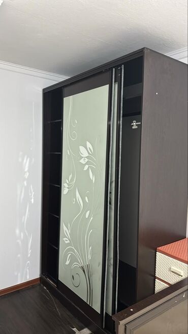 Долгосрочная аренда квартир: 3 комнаты, Собственник, Без подселения, С мебелью полностью — 4