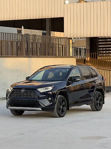 Toyota: Toyota RAV4: 2019 г., 2.5 л, Автомат, Гибрид, Кроссовер — 1