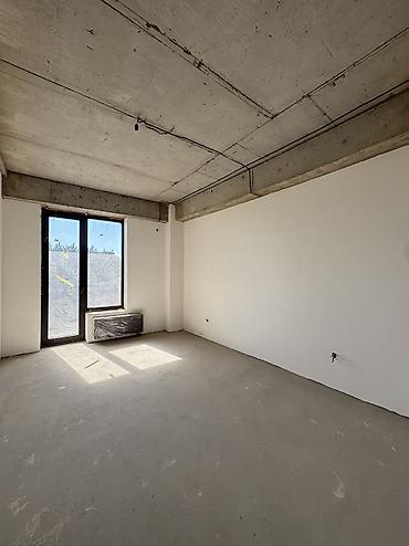 прадаю квартир: 4 комнаты, 143 м², Элитка, 4 этаж, ПСО (под самоотделку) — 8