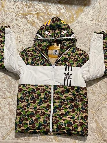 разгрузочный жилет: Куртка с капюшоном Adidas, стеганая, на молнии. - Принт: камуфляж — 3