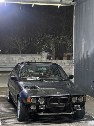 BMW: BMW 5 series: 1990 г., 2.5 л, Механика, Бензин, Седан