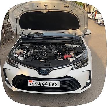 mazda attenza: Toyota Corolla: 2020 г., 1.8 л, Вариатор, Гибрид, Седан — 2