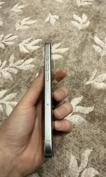 видео камеры с сим картой: IPhone 16 Pro, цвет Silver (серебристый) Основные характеристики: - — 3
