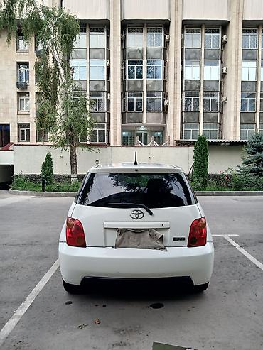 voxy noah: Toyota Ist: 2003 г., 1.3 л, Автомат, Бензин, Хэтчбэк — 4