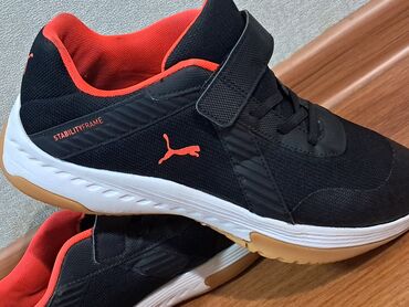 Botinkalar: Orijinal Puma idman krasovkası. 40 razmer. Əla vəziyyətdədir çox az
