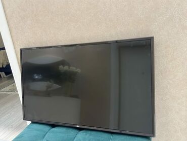 Televizorlar: İşlənmiş Televizor Samsung 98" Ünvandan götürmə