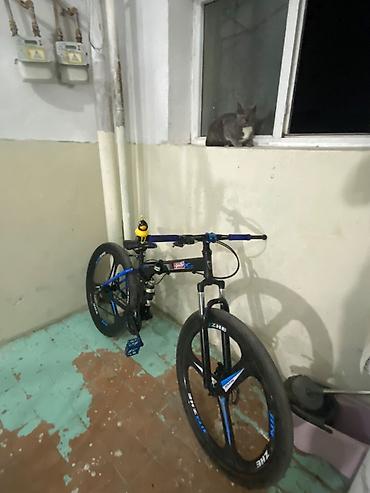 İdman velosipedləri: Velosiped – dağ/şəhər tipli,29” təkərli Xüsusiyyətlər: - Çərçivə — 2