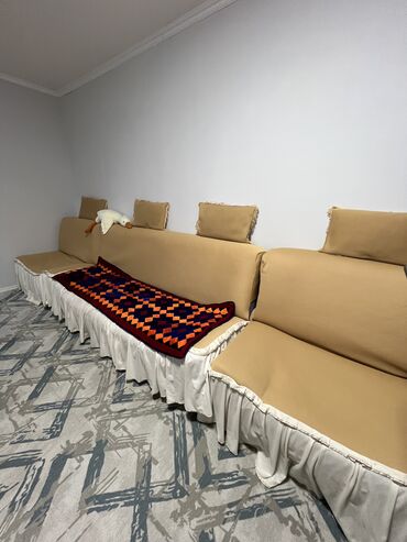 набор клуч бу: Бүктөмө диван, Колдонулган