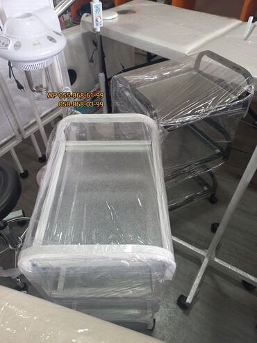 Rəflər, etajerkalar: Taxta və Şüşə etajerkalar. Tibbi rəflər 3mərtəbəli. ➡️Etajerka — 9