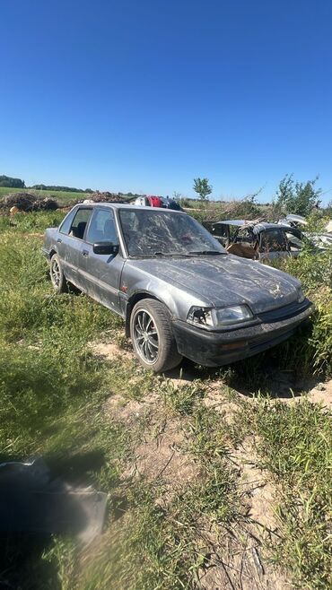 Honda: Honda Civic: 1992 г., 1.5 л, Механика, Бензин, Седан