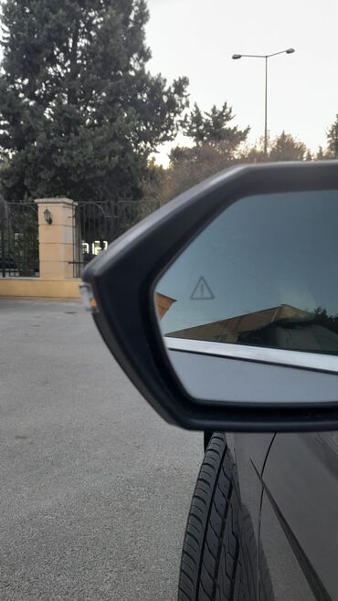 Hyundai: Hyundai Elantra: 2 l | 2021 il Sedan — 10