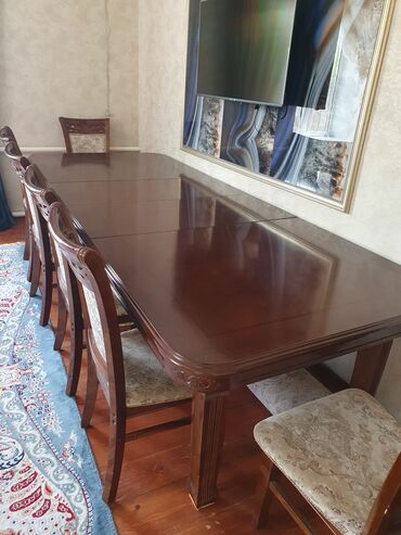 мебель из ореха: Комплект стол и стулья Б/у
