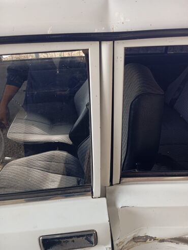 VAZ (LADA): VAZ (LADA) : 1.7 l | 2004 il 17000 km Sedan — 6