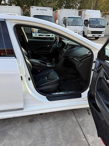 hyundai elantra amerikanka: Hyundai Grandeur: 2.2 l | 2016 il Sedan — 10