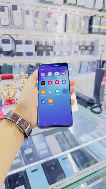 Samsung: Samsung Galaxy S10 5G, 256 GB, rəng - Qara, Zəmanət, Sensor, Barmaq izi