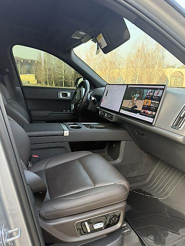 Lixiang: Lixiang L8: 2023 г., 1.6 л, Автомат, Гибрид, Кроссовер — 10