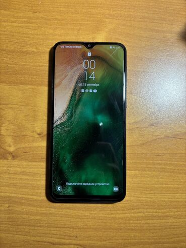 плисос ош: Samsung Galaxy A20, Б/у, 32 ГБ, цвет - Черный, 2 SIM