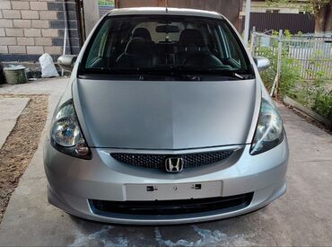 Honda: Honda Jazz: 2005 г., 1.4 л, Механика, Бензин, Хэтчбэк