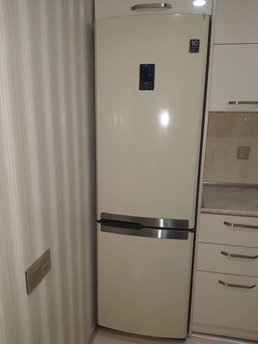 Uzunmüddətli kirayə mənzillər: Sabunçu rayonu,Akkord binalarında,20 mərtəbənin,9-cu mərtəbəsində,1 — 8