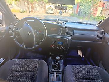amg disk r17: Opel Vectra: 1.8 l | 1996 il 337450 km Sedan — 6