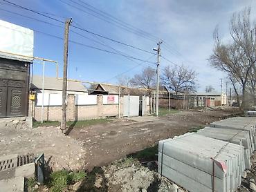 Продажа помещений свободного назначения: Продаётся два дома общей площадью 12 соток на 1 линииПОД БИЗНЕС По — 7