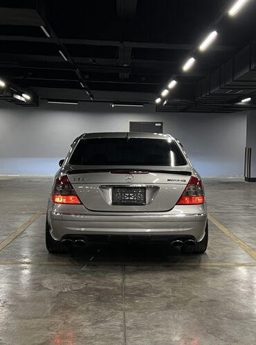 авто гаражное хранение: Mercedes-Benz E-Class: 2003 г., 5.5 л, Автомат, Бензин, Седан