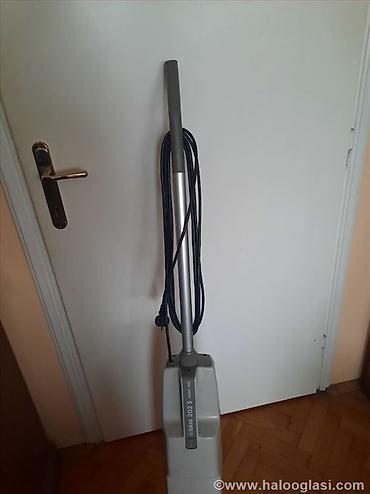 slikar tapi: Stari retro stapni usisivaci Iskra TK 7005 R i 202 S. Nepoznato — 6