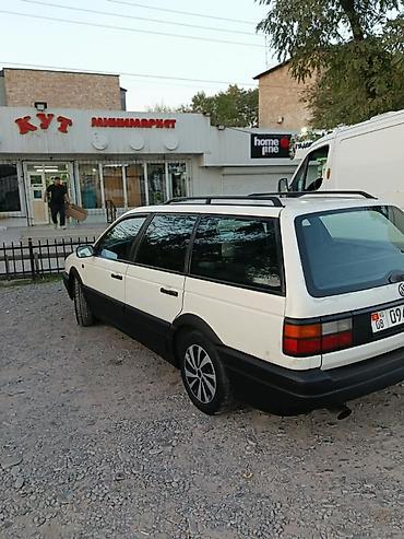 lexsus 570: Volkswagen Passat Variant: 1992 г., 1.8 л, Механика, Бензин, Универсал — 6