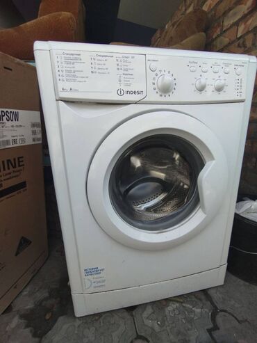 батарейка на весы: Стиральная машина Indesit, Б/у, Автомат, До 6 кг