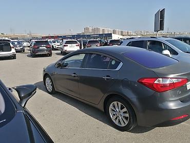 mercedes 160 a: Kia K3: 1.6 l | 2013 il Sedan — 1