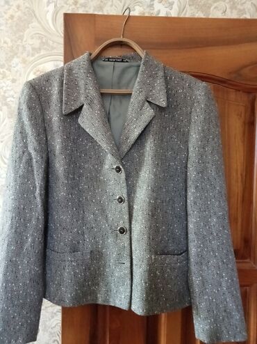 модный пиджак: Костюм M (EU 38), цвет - Серый
