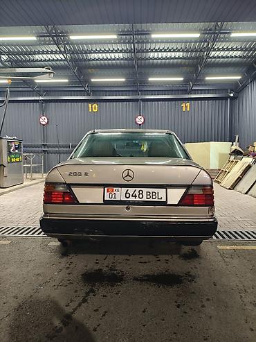 byd e9 1: Mercedes-Benz E-Class: 1989 г., 2.3 л, Бензин — 5