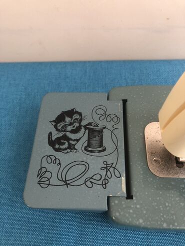 Sikkələr: Antik mini tikish mashini sovet dovrune aid idel vezyyetde — 5