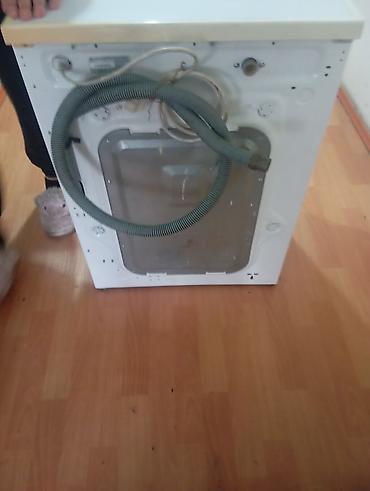 Стиральные машины автомат: LG ! 5 кг загрузка. Самая надёжная машина! Работает хорошо))! стирает — 10