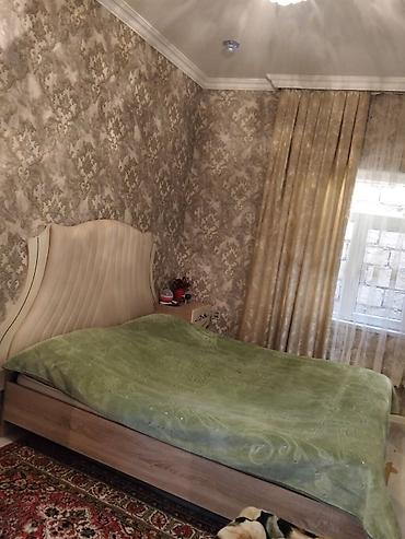 salon dolab: Qonaq otağı üçün vitrın və bufet dəsti Tərkibi: - 2 qapılı, şüşə — 5