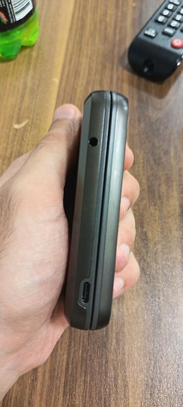 mini radio: HMD Flip mobil telefon - Telefon yenidir. Çox az istifadə olunub - — 5