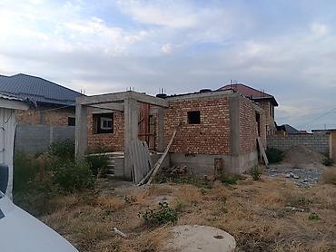 Недвижимость: Срочно продаю недостроенный дом первый этаж,бетон для второго этажа — 3