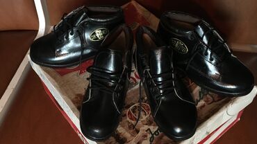 лаковые детские ботинки: Новые утеплённые детские ботинки чёрного цвета 17 разм. Фабричный