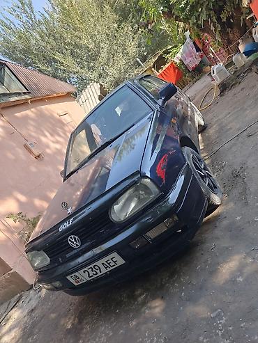 tsunami 100: Volkswagen Golf: 1994 г., 1.8 л, Бензин, Хэтчбэк — 1