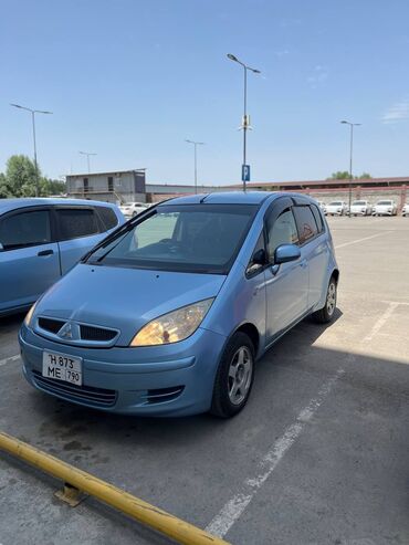 Mitsubishi: Mitsubishi Colt 2003 1.3 Автомат экономичный Резвый. матор каробка