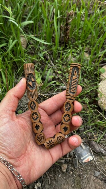 Təsbehlər: Əl işı təsbeh və aksessuarlar dəsti Məhsul təsviri: - Tünd rəngli — 9