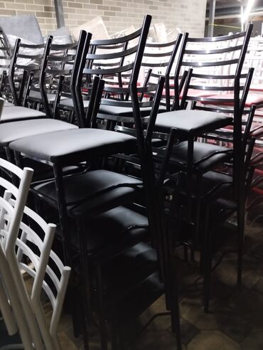 Стулья для кухни: Железные стулья срочно! Продаются железные стулья, осталось — 25