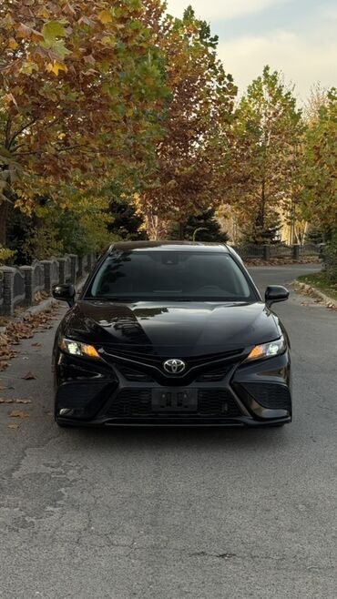 решетка к5: Toyota Camry: 2020 г., 2.5 л, Автомат, Бензин, Седан