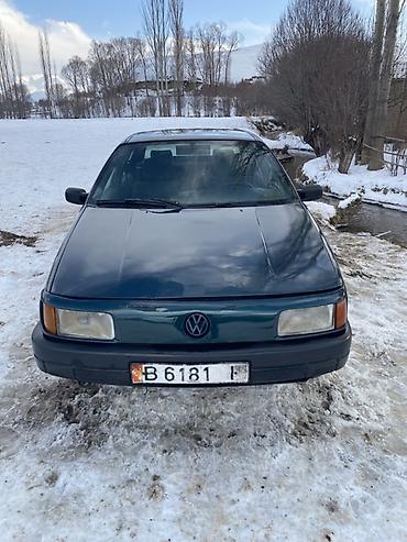 Volkswagen: Volkswagen Passat: 1991 г., 2 л, Механика, Седан — 2