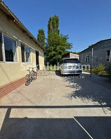 Продажа коттеджей и домов: 🏠Продается дом в с. Сокулук 🟡Комнаты: 4 🟡Участок: 7 соток — 2