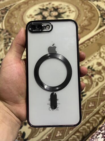 Apple iPhone: IPhone 8 Plus, 64 GB, Desert Titanium, Barmaq izi, Face ID