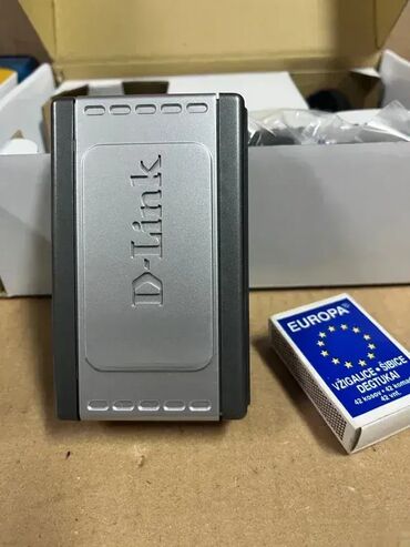 Druga oprema za računare i laptopove: *** AKCIJA *** #2702 USB HUB D-Link Model: DUB-H7 Portovi: 7× USB 2.0 — 1