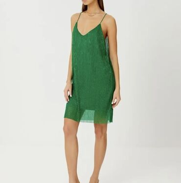 платье зеленое: Повседневное платье, Лето, Короткая модель, L (EU 40), XL (EU 42)